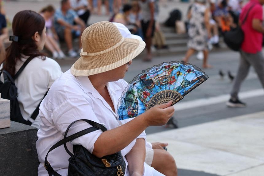 Europe set for mild October delaying start of heating season | The ...