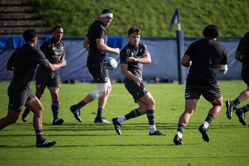 Edgy New Zealand want to keep focus for Uruguay clash