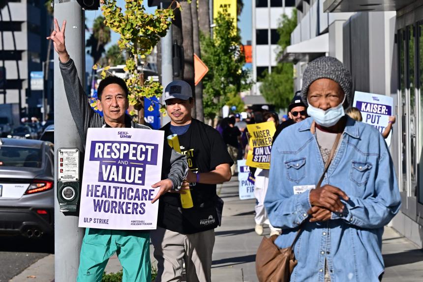 More than 75,000 US healthcare workers begin 3-day strike | The Straits ...
