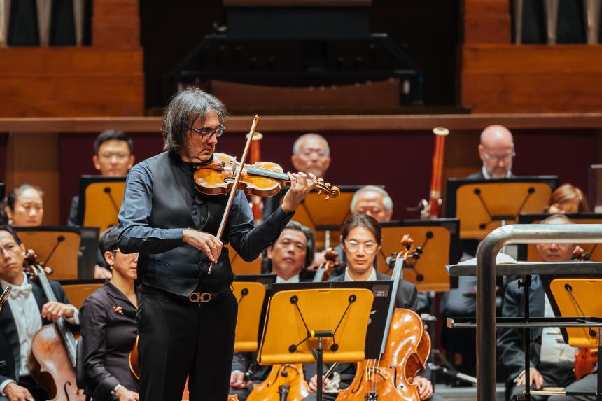 Concert review Violinist Leonidas Kavakos inspires SSO in phenomenal