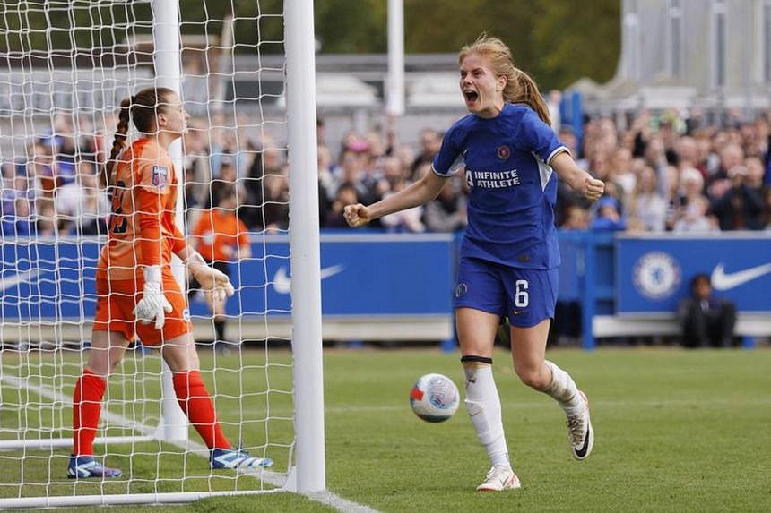 Chelsea Beat Brighton 4-2 To Move Level On Points With WSL Leaders Man ...