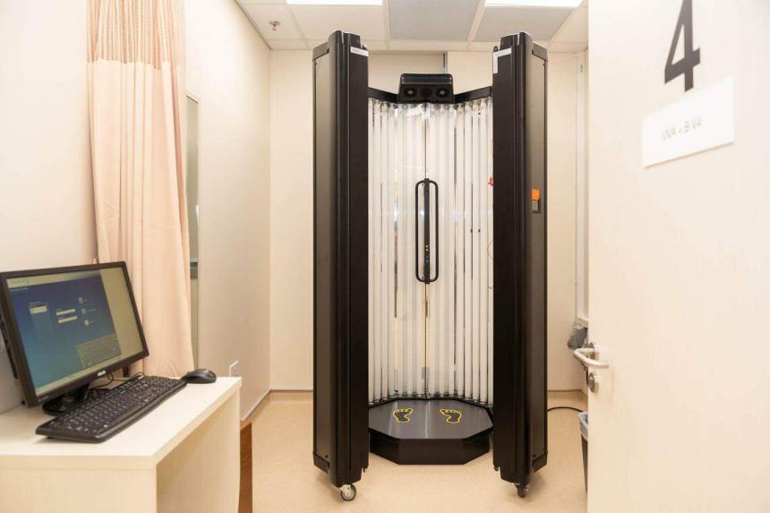 Singapore National Skin Center Employs AI Controlled UVA Applications