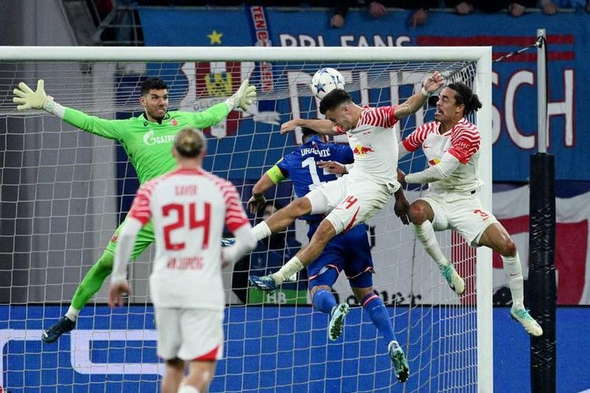 RB Leipzig English on X: ⚽ Goal vs. Crvena zvezda ⚽ Goal vs. 1. FC Köln  David Raum is starting to get into the swing of things 🏌️‍♂️   / X