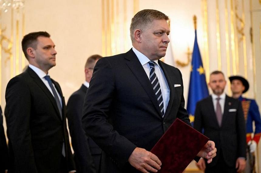 Slovenské médiá: Slovensko Fico nepodporí na summite EÚ väčšiu vojenskú pomoc Ukrajine