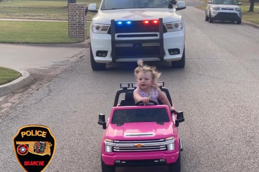 US police ‘pull over’ toddler ‘speeding’ in pink batteryoperated car