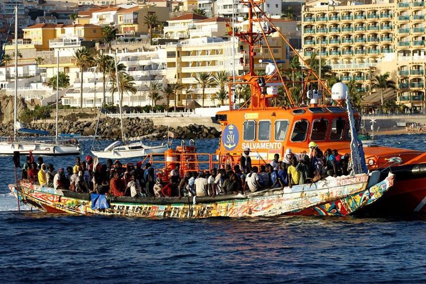 More Than 500 Migrants Rescued Off Spain's Canary Islands | The Straits ...