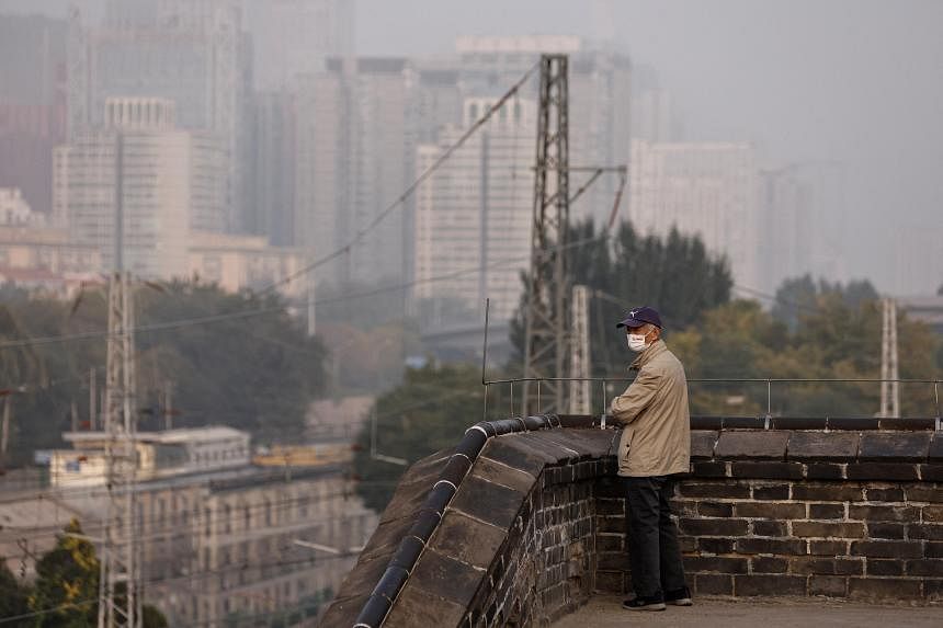 Straw burning blamed for air pollution in north east China The