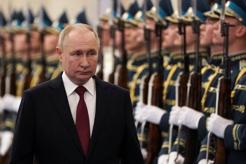 Half Of Russians Want Putin To End War In Ukraine, Poll Shows | The ...