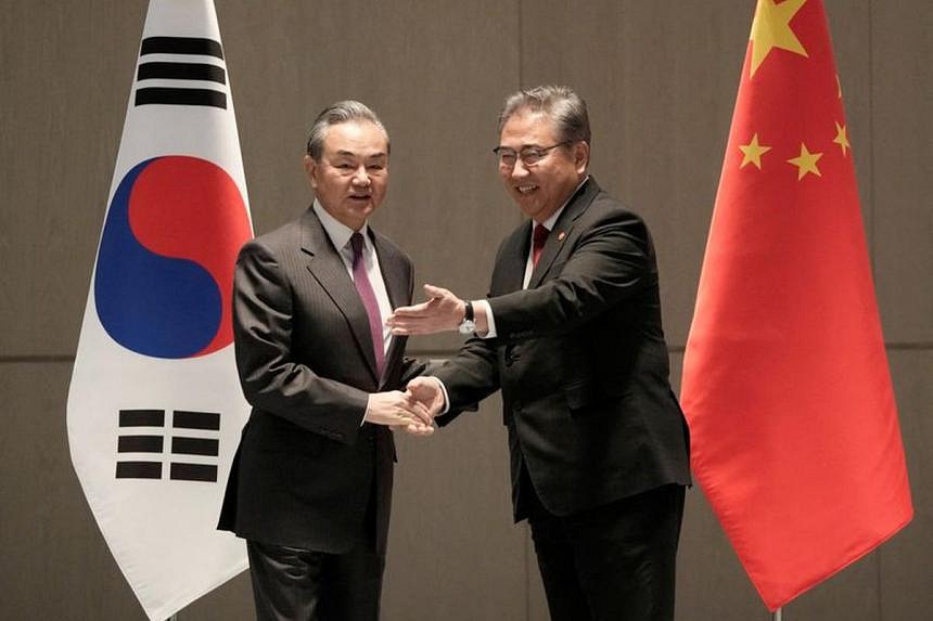 China Japan South Korea Agree To Boost Trilateral Ties Seek Summit The Straits Times