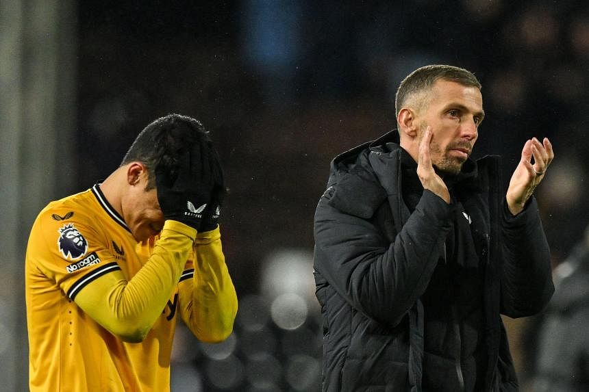 Wolves boss Gary O'Neil rages against VAR after Fulham defeat
