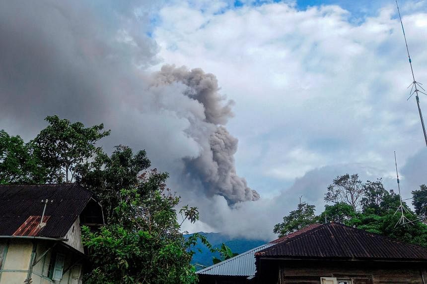 Mr Volcano & Miss Earthquake