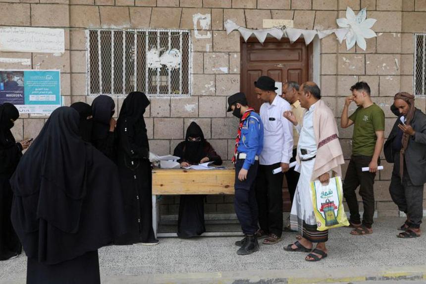 World Food Programme pauses distribution in north Yemen as funds