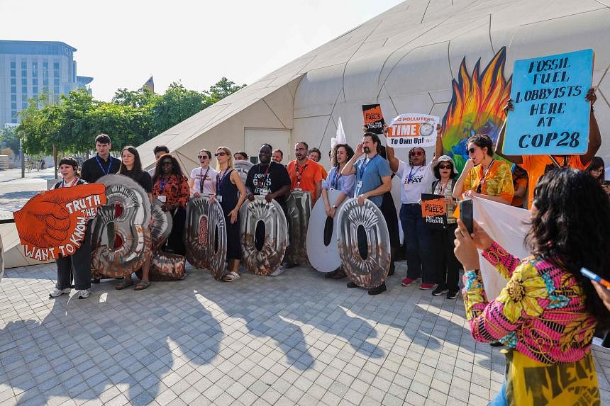 Record More Than 2,000 Fossil Fuel Lobbyists At COP28 Talks | The ...