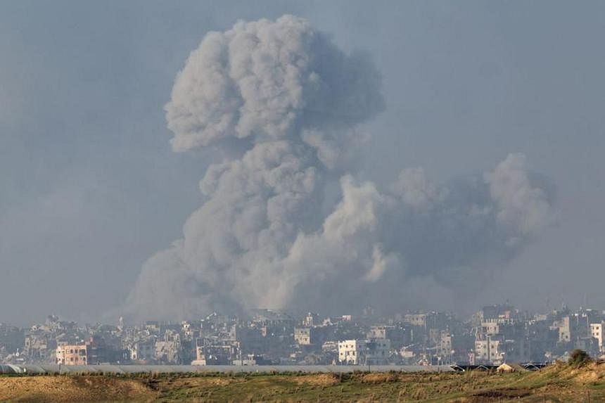 Israel Advances In South Gaza City As Civilians Search For Safety The Straits Times 