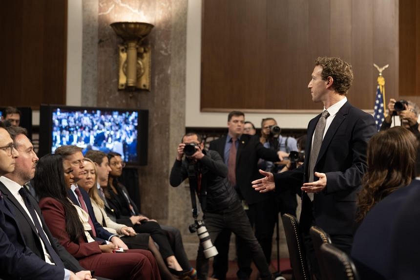 Meta’s Zuckerberg Gives Impromptu Apology At Senate Child Safety ...