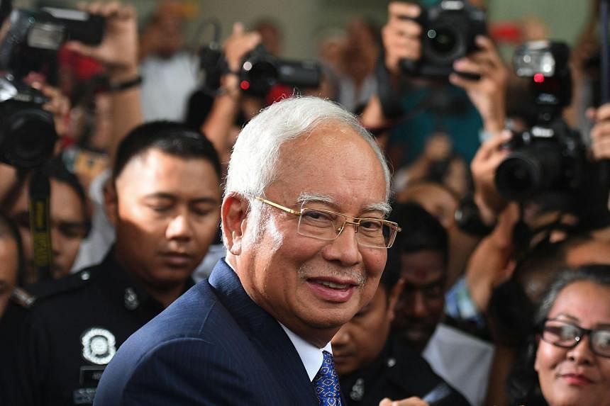 马来西亚政治分歧双方都对纳吉布减刑感到不满