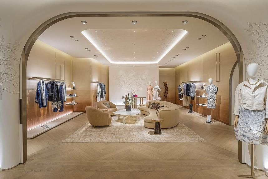 Louis Vuitton opens first ultra exclusive Singapore boutique for