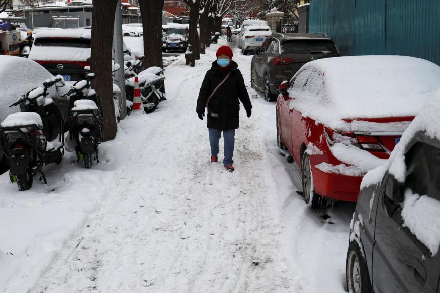 Chinese capital closes highways after heavy snowfall | The Straits Times