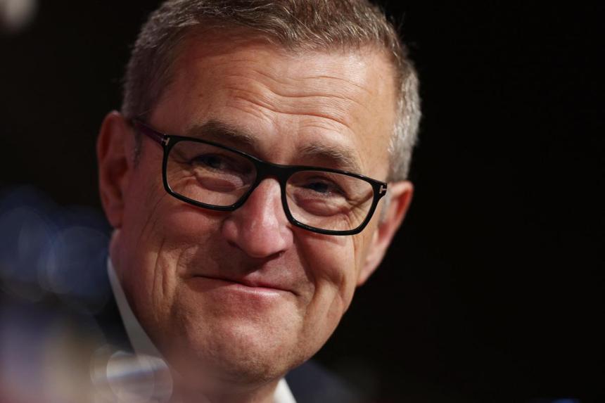 German fans ready to celebrate win over DFL plans as Bayern crisis