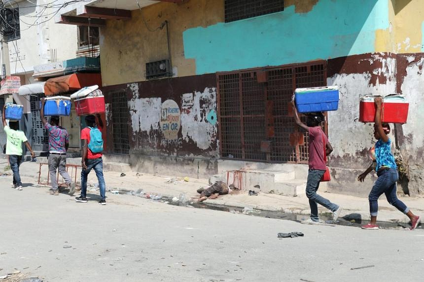 Heavy gunfire near Haiti's National Palace in Port-au-Prince | The ...