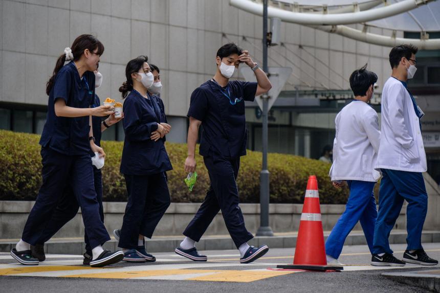Seoul allocates new medical school slots despite doctors’ strike