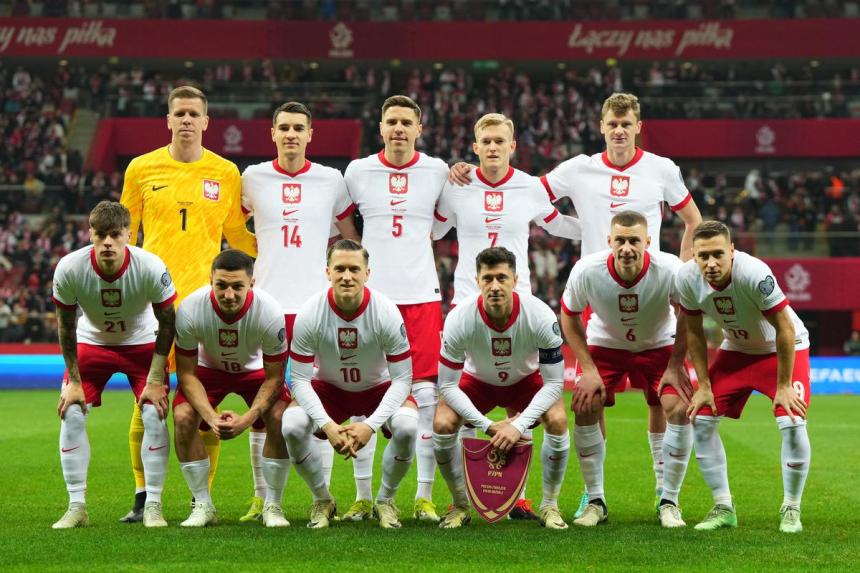 Poland thrash 10-man Estonia to face Wales for Euro 2024 spot | The