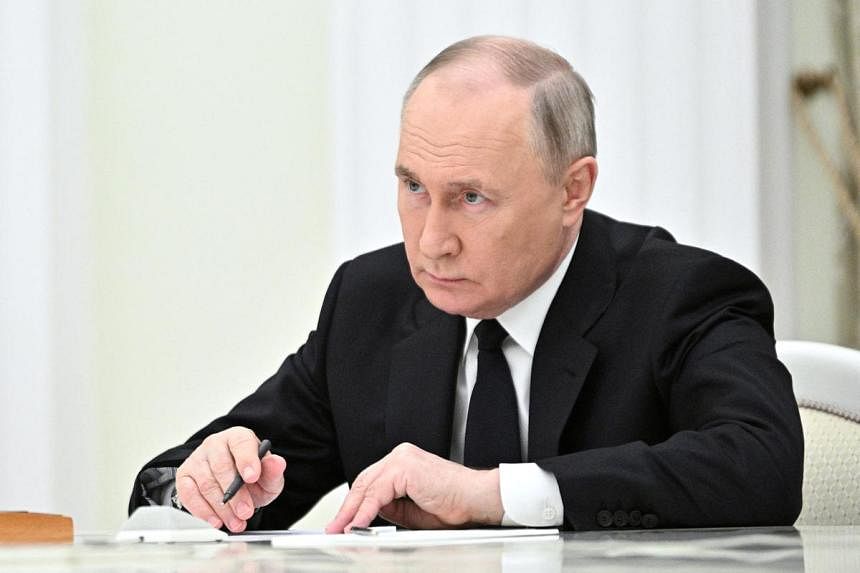 Putin tells pilots: F-16s can carry nuclear weapons but they won't change things in Ukraine
