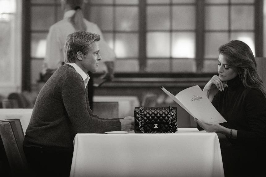 Style News Brad Pitt and Penelope Cruz in Chanel handbag campaign