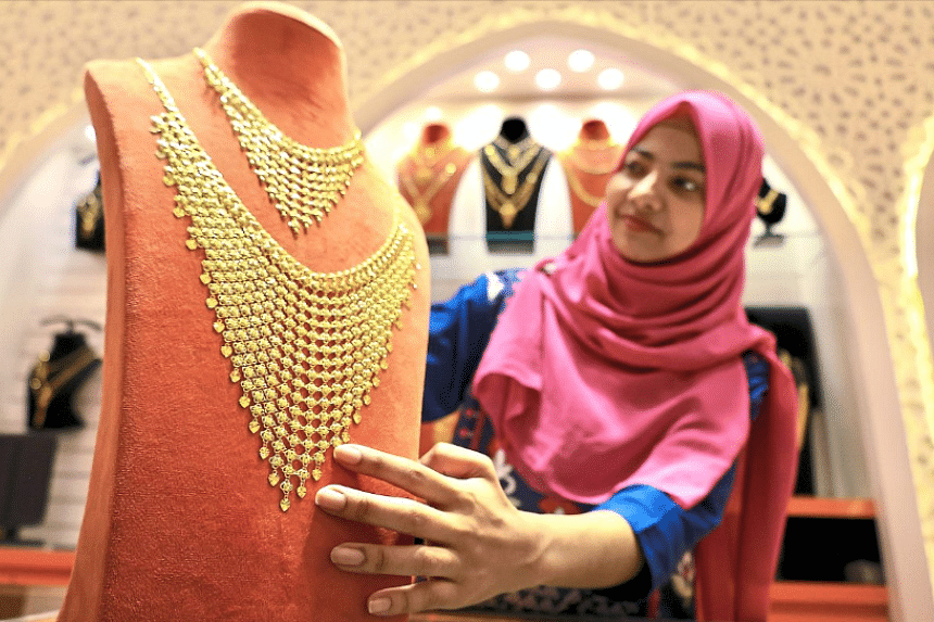 马来西亚推迟征收奢侈品税