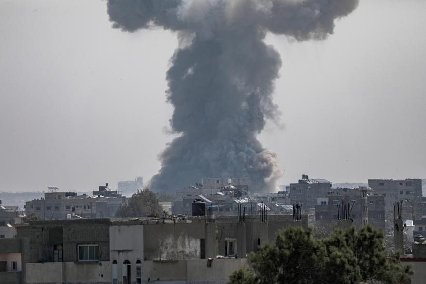 Israel pounds Gaza as Iran attack threat puts region on edge | The ...