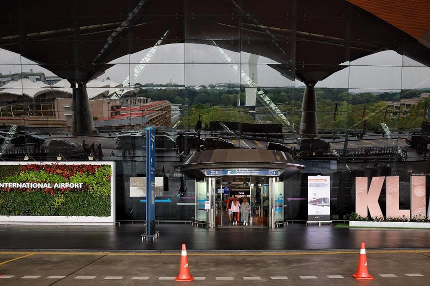 马来西亚警方在吉隆坡国际机场枪击事件后加强警戒并加强巡逻海峡时报