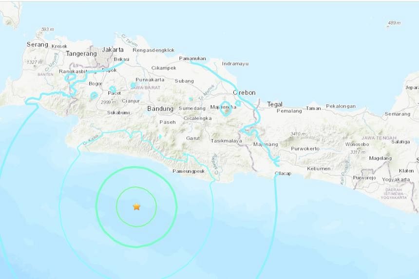 A 6.5-magnitude earthquake strikes off the Indonesian island of Java: authorities