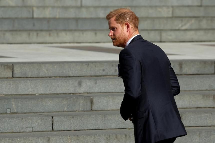 4 UK editors named in Prince Harry's phone-hacking lawsuit against Daily Mail