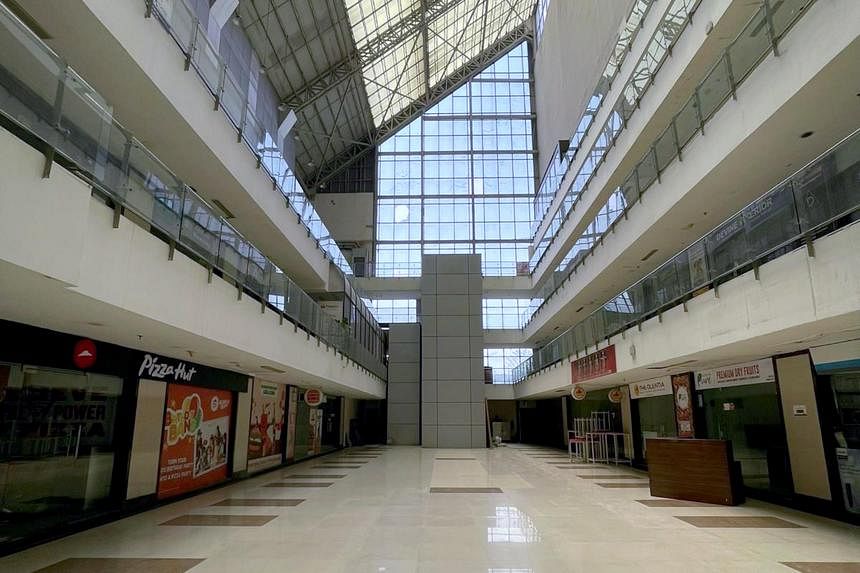 Ghost malls haunt Indian retail, but not all is grim