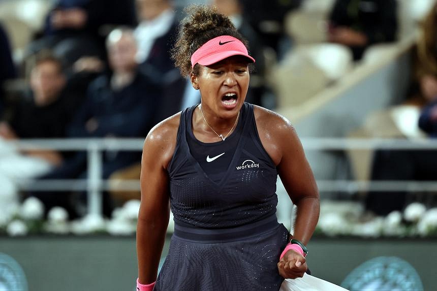 Naomi Osaka in tears after epic Iga Swiatek defeat but admits: 'I've felt worse' | The Straits Times