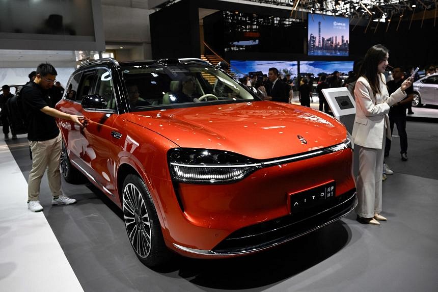 Chinese EV makers defy industry slump as price cuts boost sales | The ...