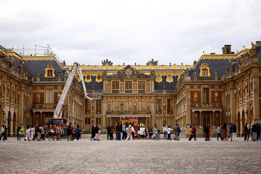 Fire breaks out at Versailles palace