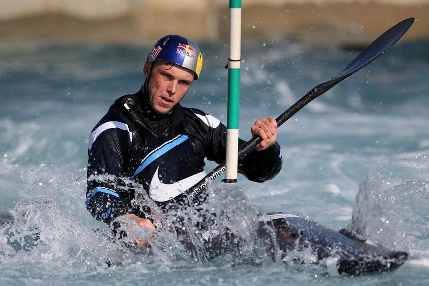 Blood, sweat and cheers - Paris to welcome kayak cross