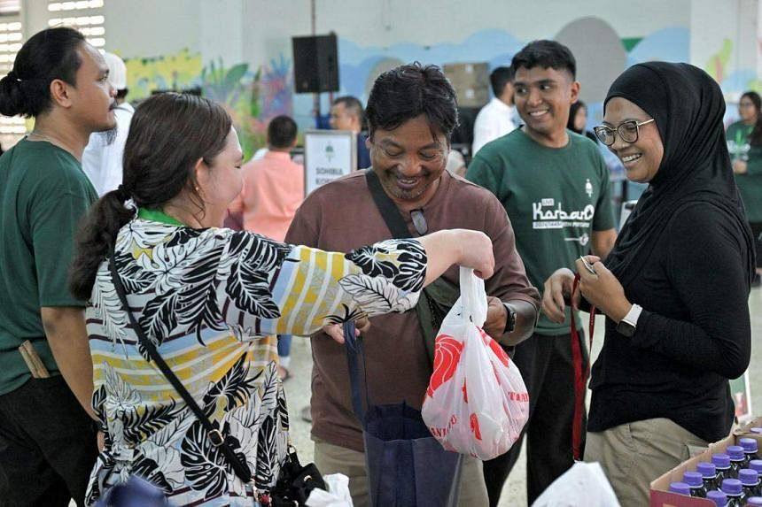 some 250 beneficiaries receive meat from first korban at pertapis halfway house in 11 years