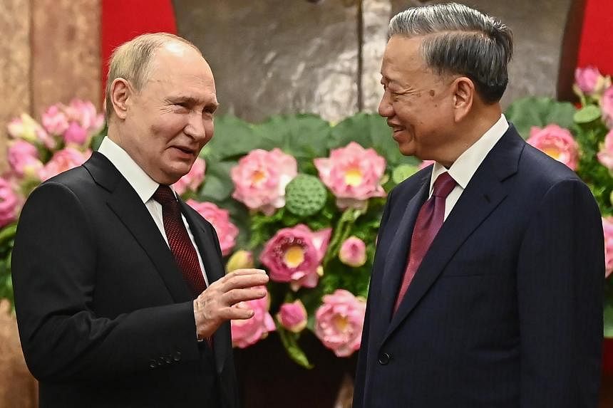 Vietnam welcomes Russian leader Putin, vows to boost ties