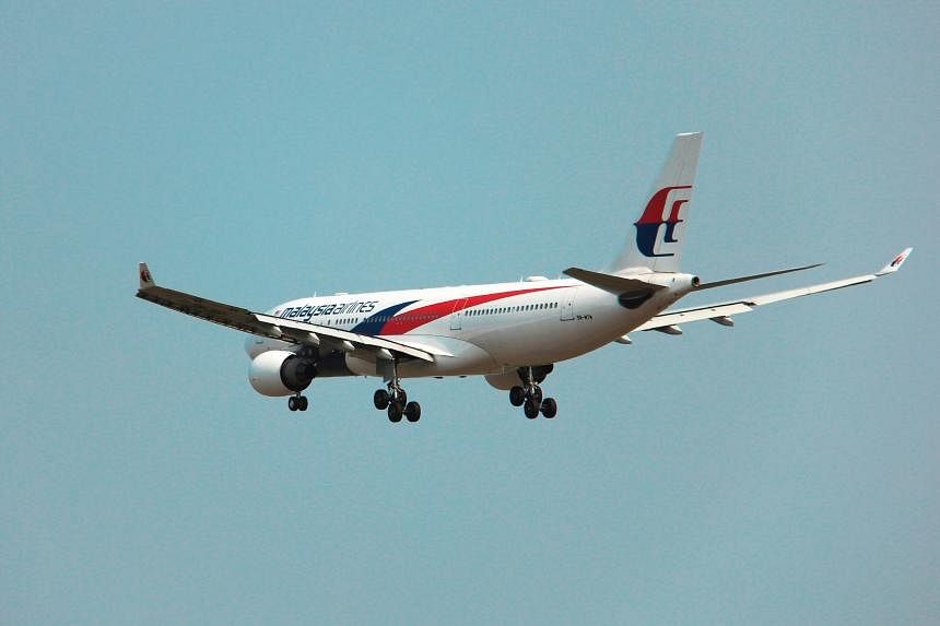 马来西亚航空海得拉巴-吉隆坡航班因发动机故障返回机场 | 海峡时报