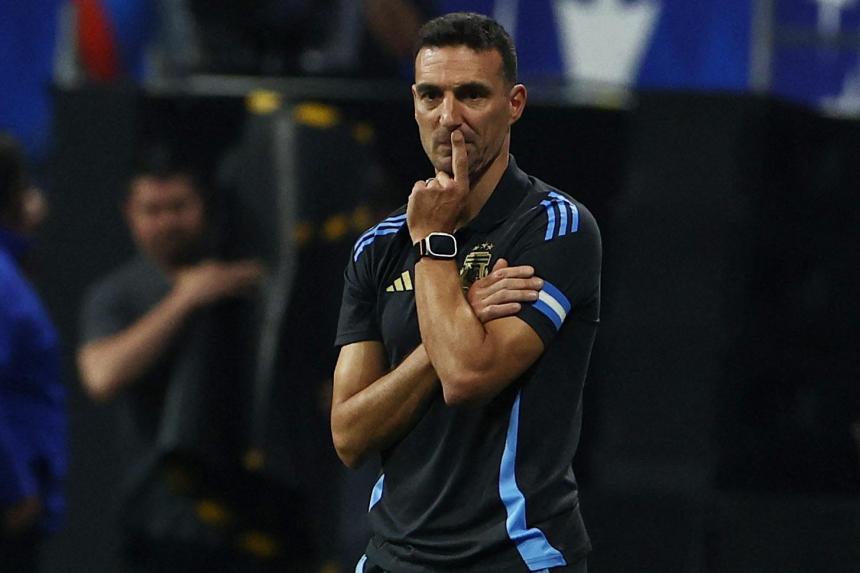 Argentina Coach Lionel Scaloni Unhappy With Pitch After Win Over Canada