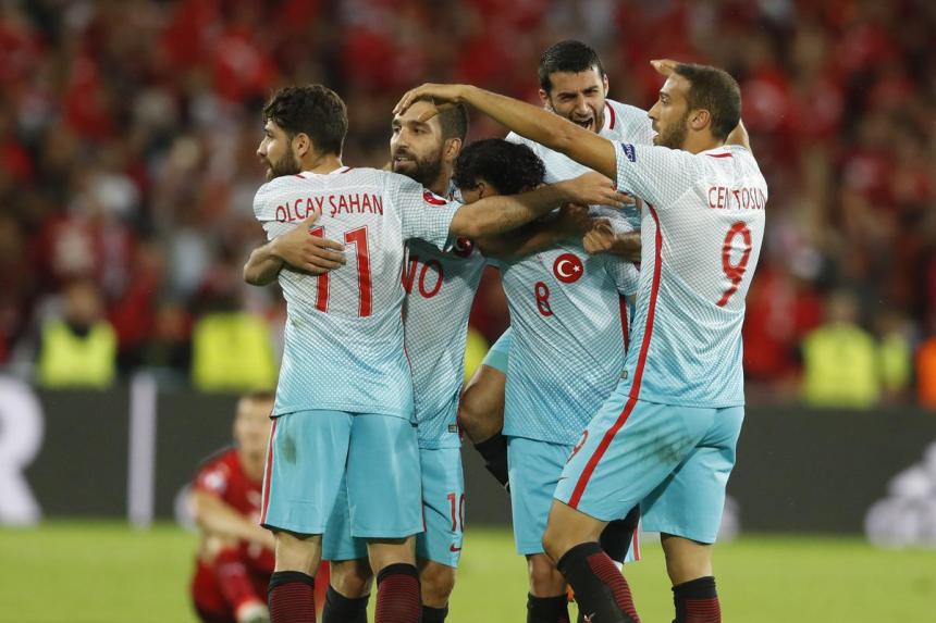 Turkey have advantage in battle with Czechs for knockout place | The ...