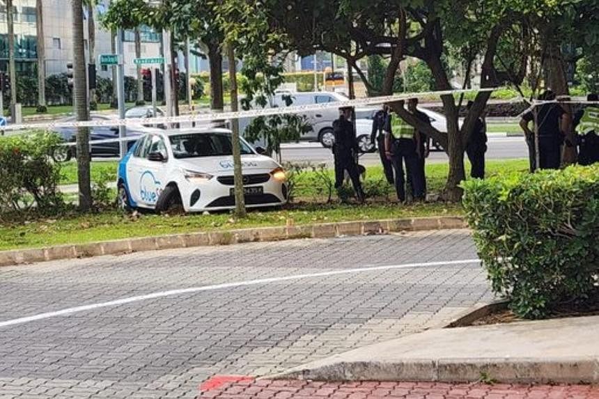 Man and 2 car passengers arrested in Boon Keng after allegedly evading nearby roadblock