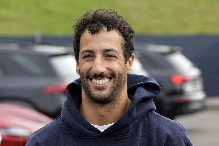 No ultimatum, says Ricciardo as pressure mounts