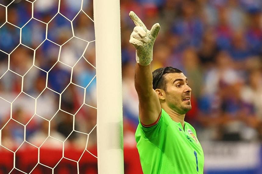 Romania goalkeeper Nita hopes to avoid penalties against Netherlands