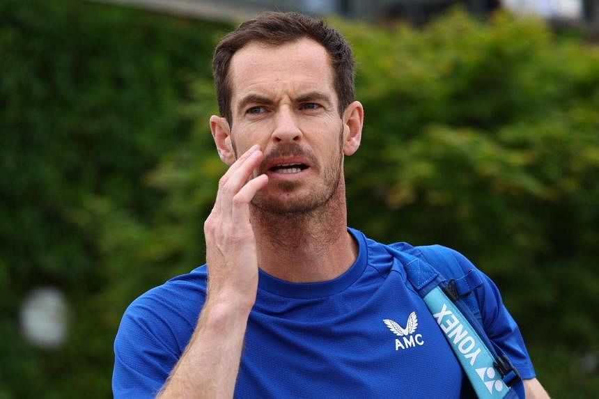 Murray to decide on Monday evening if he plays in Wimbledon singles