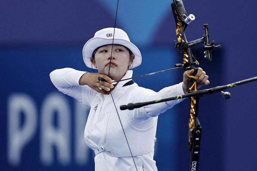 Archery-Lim shoots world record to signal Korean intentions