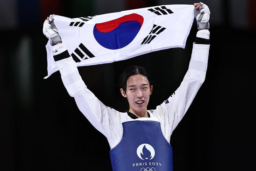 TaekwondoSouth Korea's Kim wins women's featherweight gold The