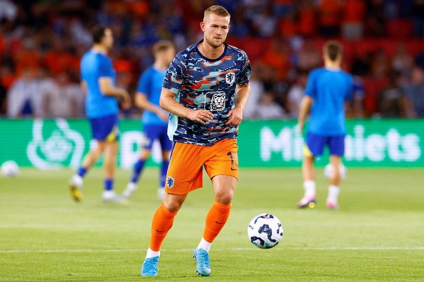 De Ligt gets Dutch coach’s vote of confidence for Germany clash The